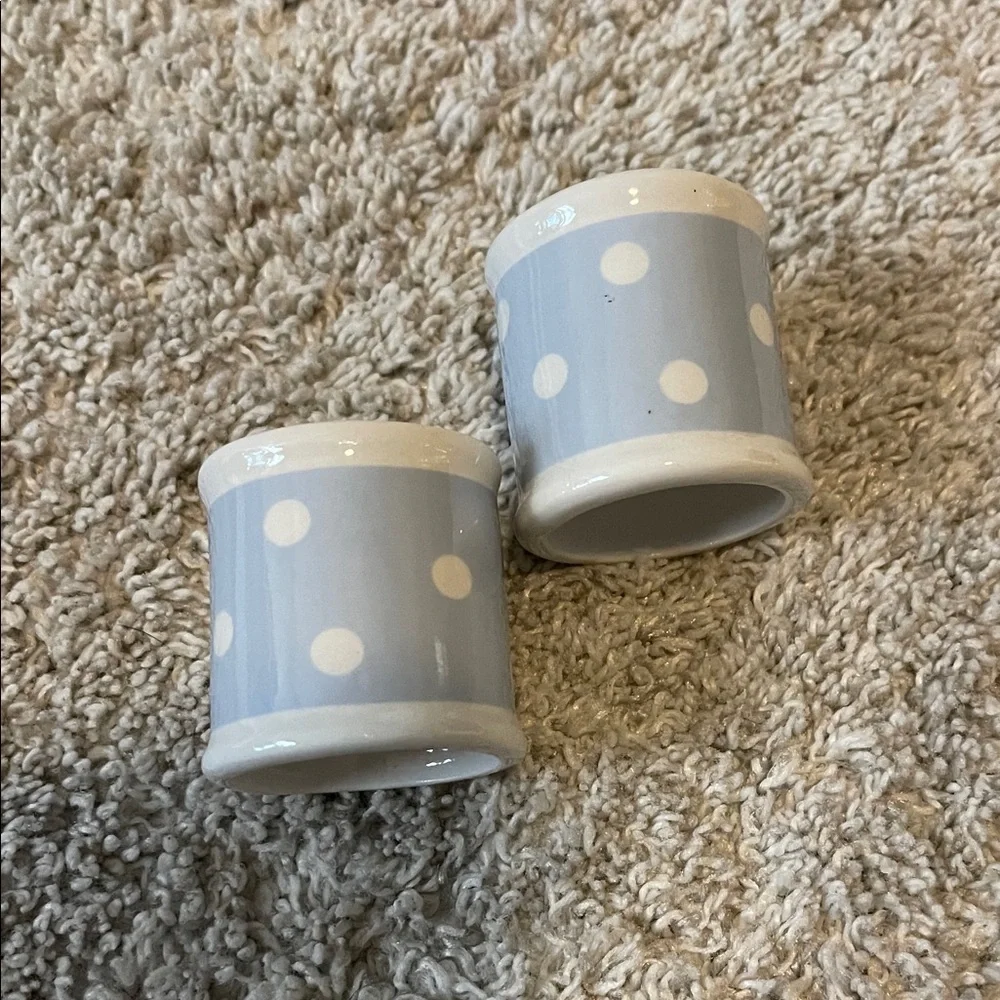 Savinio Polka Dot Ceramic Napkin Rings + S&P set